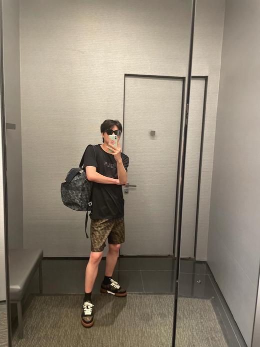 F家 长粒F刺绣圆领短袖（JN） 商品图1