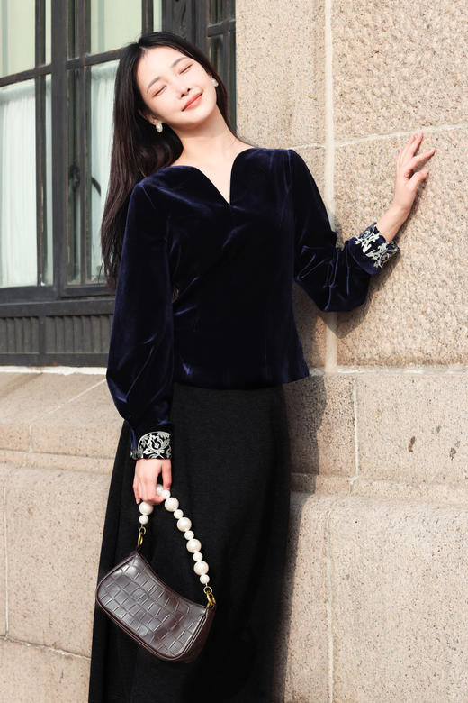 逸红颜明月优选 #醋酸羊绒半裙【清霜】专治微胖梨型身材，日常轻熟优雅大姐姐风 商品图7