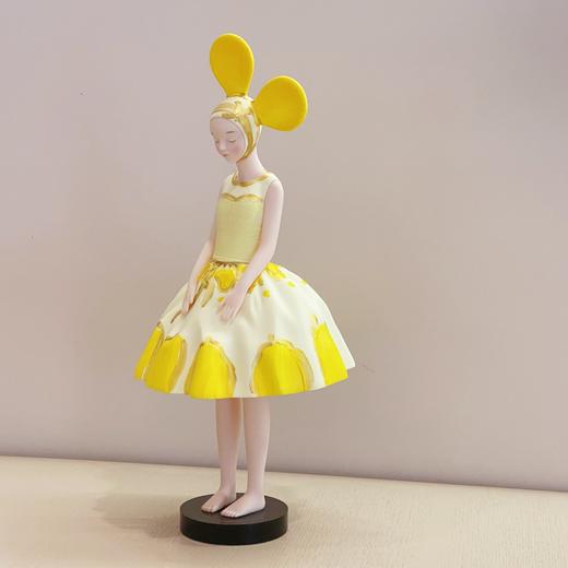 付毅兵《黄花瓣》然女孩 商品图0