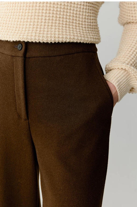 【爆款裤王】针织简约阔腿裤 羊毛混纺针织布直筒裤 炙热咖色 高腰设计 拉长腿部线条 打造松弛穿搭 高腰廓形 宽而不肥 商品图4