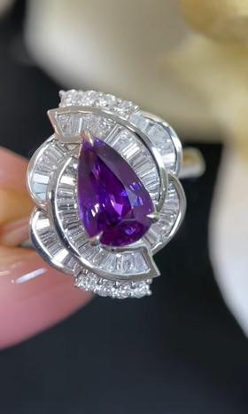 2.2ct刻面紫蓝宝戒指