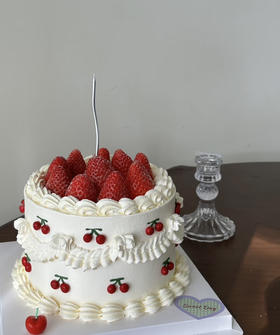 圣诞欧式草莓蛋糕（6寸）