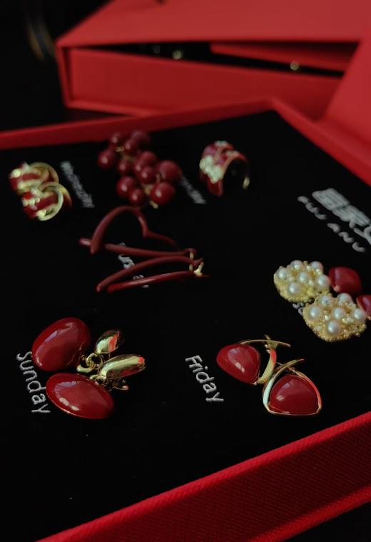 福利安哥拉红高级感耳钉七件套 商品图1