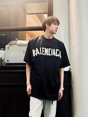 B家 胶带美纹纸贴图T恤 （JN）