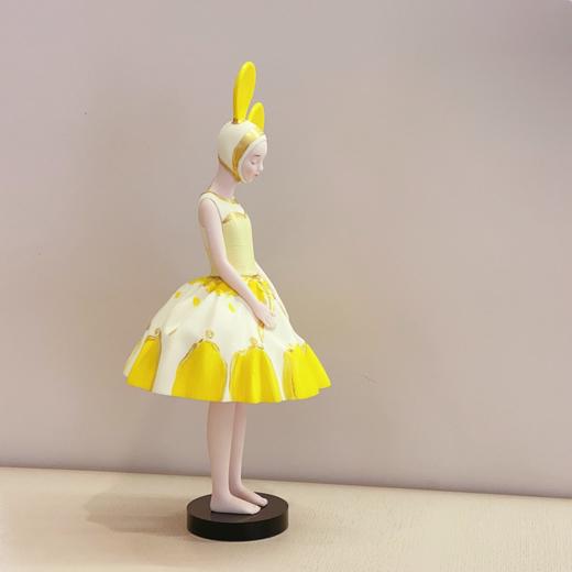 付毅兵《黄花瓣》然女孩 商品图2