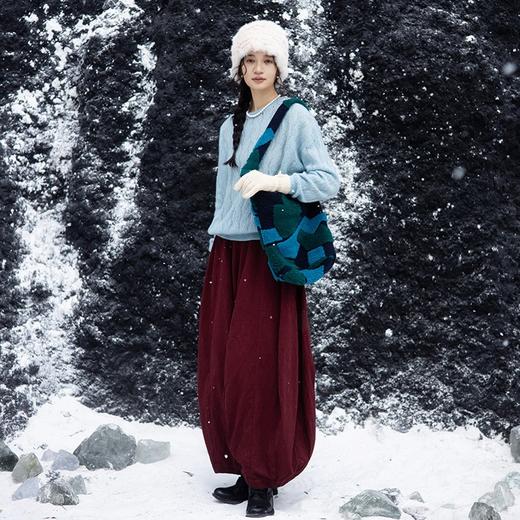 绽放018朵/2024新款复古立体浮雕压花设计感安哥拉红纯棉阔腿灯笼裤 商品图3