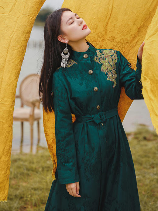 【爆款】蔚然深秀刺绣外套| 版型超正 | 现货加急发 商品图1