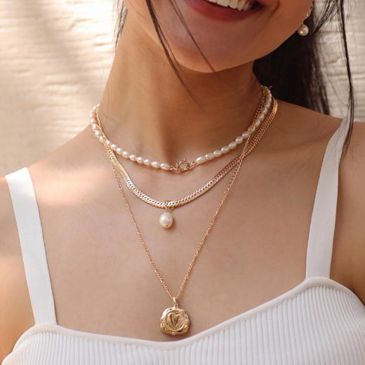 LHWINDSOR 蛇骨巴洛克珍珠项链chic质感颈链天然巴洛克珍珠吊坠 商品图5