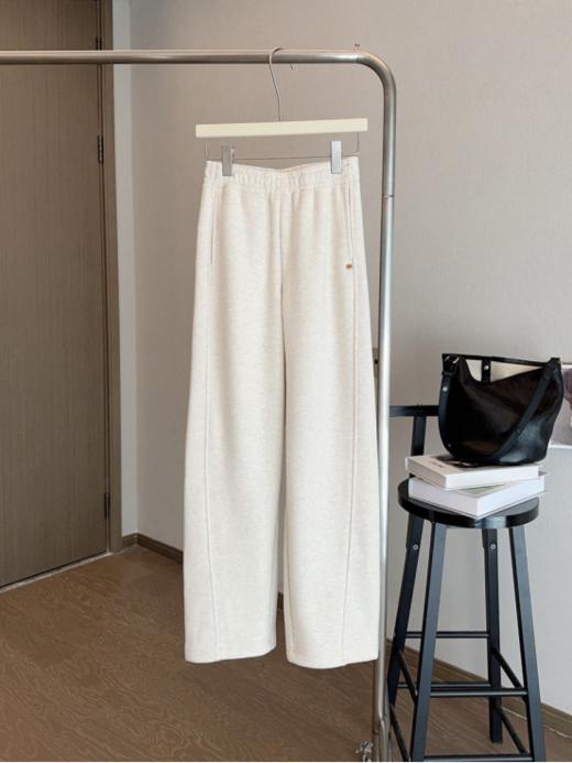 🎉冬日奢感限定‼️天生的贵价感太戳我🧘，垂感天花板‼️💕 【仟梓赫 奥粒绒加绒羊毛弯刀裤👏】⚠️客供含羊毛的毛呢面料手感厚实软糯  商品图4