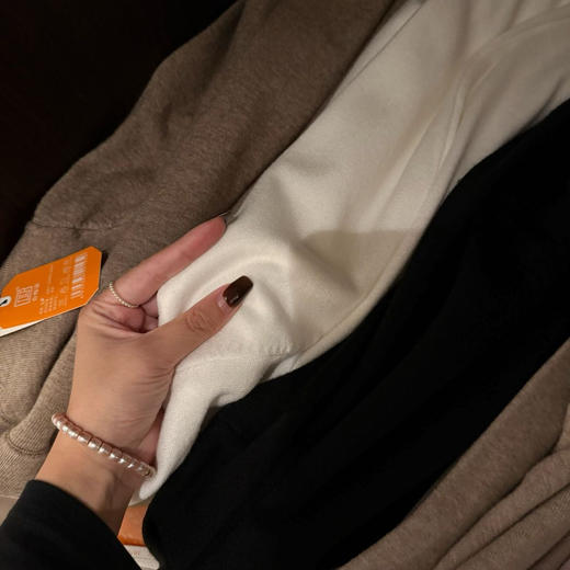 毛衫清仓团来了！9色可选  跟羊毛一样的手感！更胜过羊毛 【LP中领针织打底衫】秒发货！跪式服务  柔软亲肤一点不扎！好穿好搭理  单穿内搭都可以！添加抗起球纤维  高弹不嘞不变形！闭眼留！速留 商品图10