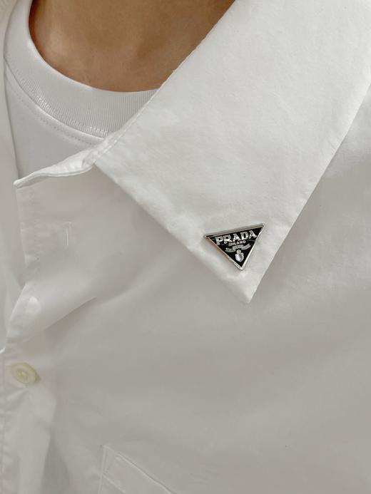 P家 领口金属三角徽标 白衬衣（JN） 商品图2