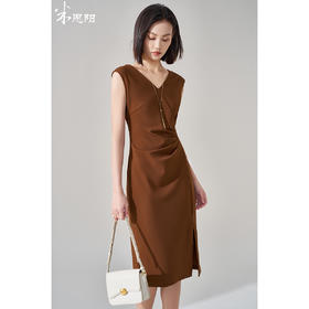 米思阳2026春季新款气质通勤V领连衣裙设计感捏褶显瘦包臀裙4225