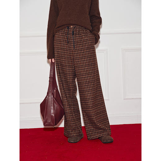 【活动商品，不退不换】可可的居家好物 老钱风来袭 平底勃肯半托 磨砂牛皮材质 舒适呵护 半托设计 简约潮流 商品图5