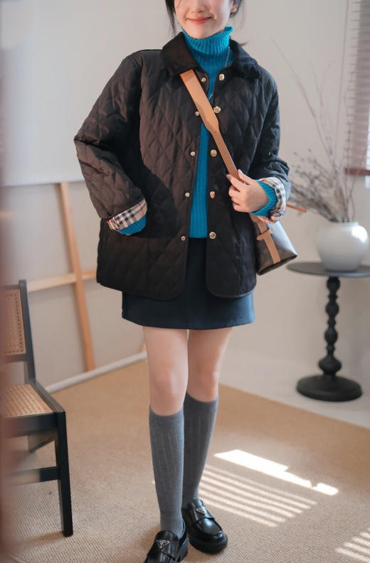 巴恩风撞色领绗缝棉服 商品图4