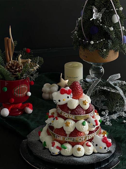 【圣诞草莓季】可爱Hello Kitty草莓塔C款 商品图0