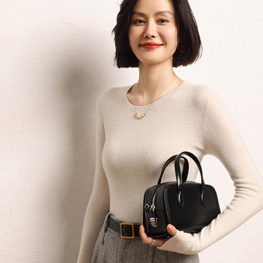 【高货QJ】全新升级【铂金会员367/天猫499/差价132】(21544)洛诗琳秋冬软糯精纺山羊绒圆领薄款修身内搭羊毛打底衫 商品图2