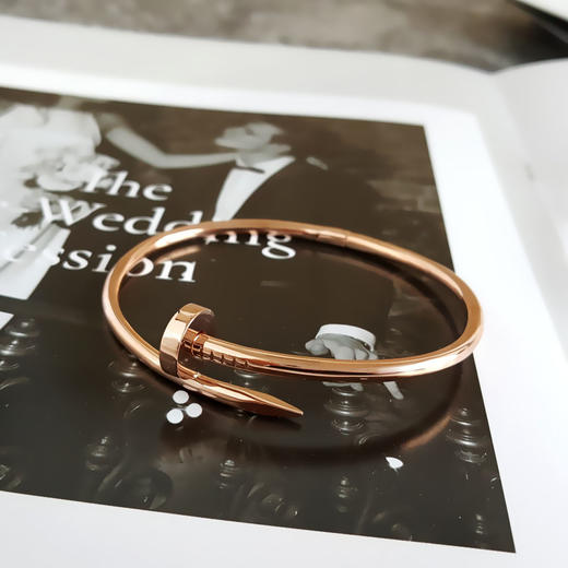 【定制】AU750玫瑰金时尚经典定制款钉子造型手镯20号中性款现售价：24800！150125LV01 商品图6