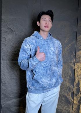 WY329秋冬季新款美式个性扎染十字钉连帽卫衣时尚百搭潮流宽松长袖