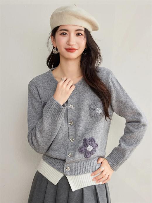 很重工很有质感的【羊驼绒手工花朵针织开衫】可爱花花🌸谁穿谁好看！！！ 商品图4