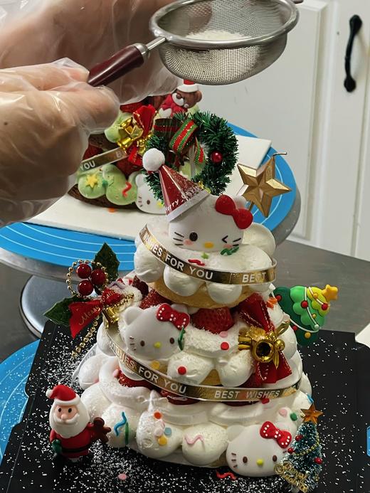 【圣诞节】Hello Kitty草莓夹心蛋糕 商品图3