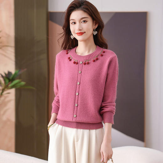 CC-101-56731小个子毛衣女士秋冬2024新款洋气短款重工针织打底衫宽松上衣内搭 商品图0