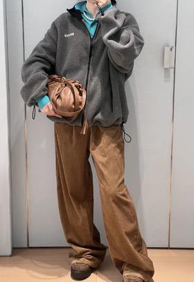 MIU家 羊绒混纺外套是MI*U牌推出的一款高品质外套（JN）