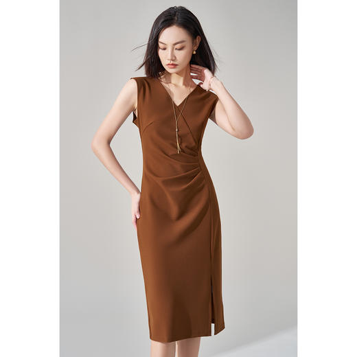 米思阳2026春季新款气质通勤V领连衣裙设计感捏褶显瘦包臀裙4225 商品图3