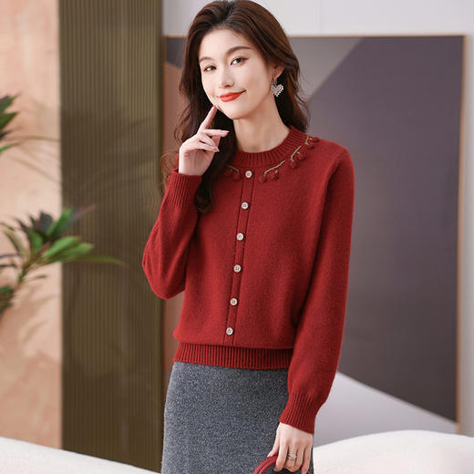 CC-101-56731小个子毛衣女士秋冬2024新款洋气短款重工针织打底衫宽松上衣内搭 商品图2