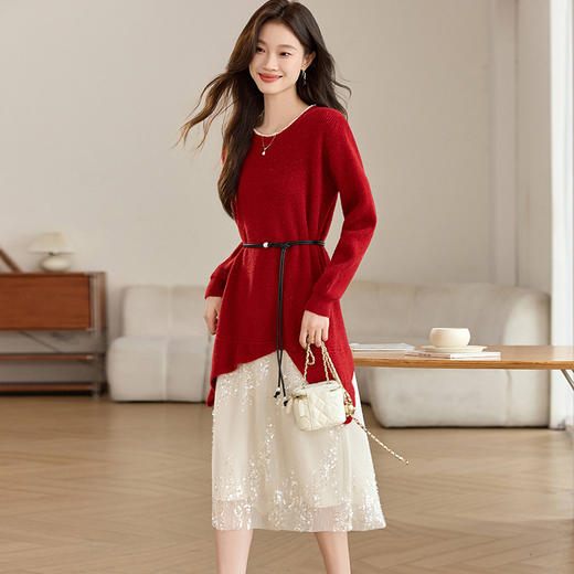 CC-XFY-2295网纱拼接过膝红色毛衣裙女秋冬2024新款内搭中长款收腰系带连衣裙 商品图0