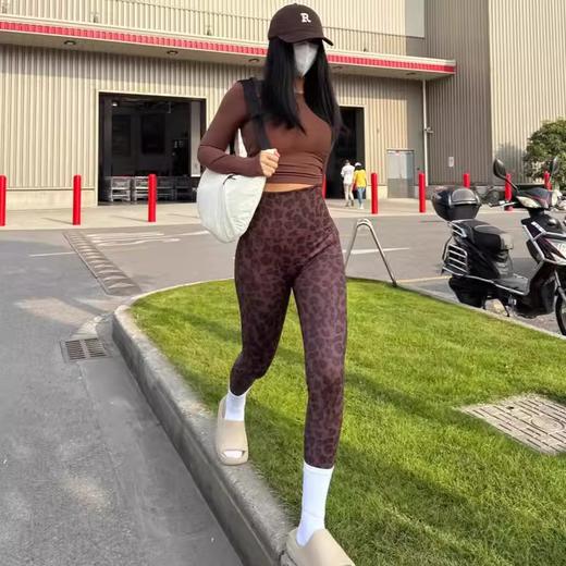 跃牌【禅语梵心】豹纹加绒无痕裸感保暖高腰提臀跑步运动长裤CK3052 商品图2