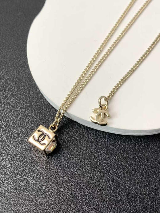 小香25C绝美方块系列！项链、耳钉、耳环三个款 商品图9