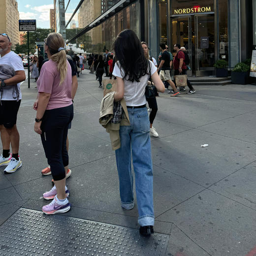 ROMI STUDIO“Cozy Design”羊 毛莫代尔新疆棉混纺短袖T恤24SST219 商品图4