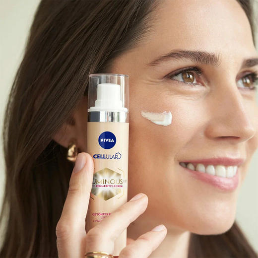 【保税仓】NIVEA/妮维雅焕白精华乳霜40ml/瓶 商品图3