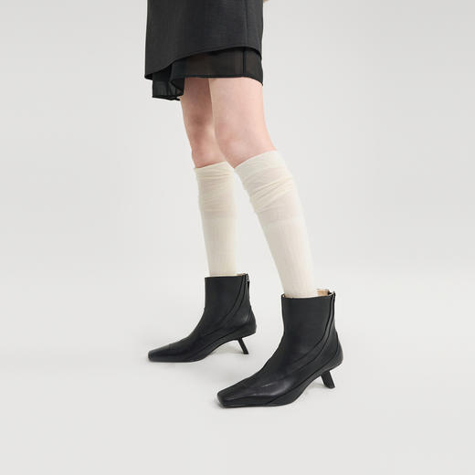 lost in echo2024秋季新款时尚黑色猫跟高跟尖方头踝靴短靴靴子女 商品图3