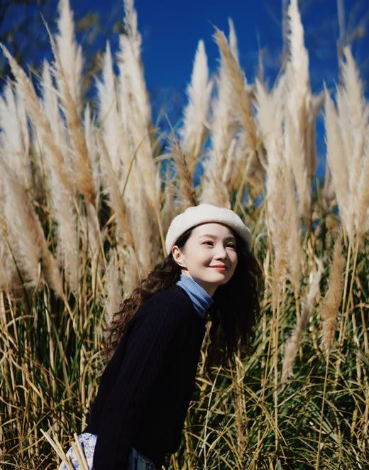 绽放旅行女装598朵/100%山羊绒绞花感正肩长袖圆领显瘦开襟针织衫 商品图2