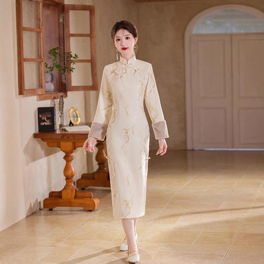 加绒保暖米色复古风长袖，新中式日常可穿毛绒旗袍MYJ873 商品图1