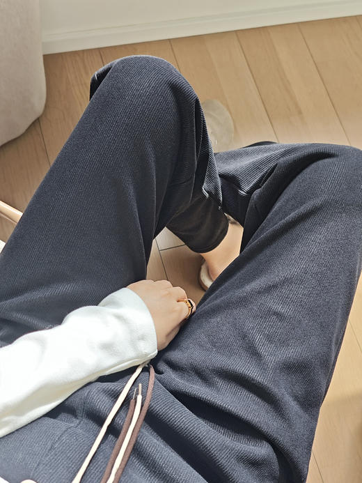 秒变超模的神裤🧺耐尔集团直发⭐尺码标错全部骨折价，只要💰69‼️  【耐尔灯芯绒加绒女士直筒裤】 商品图5