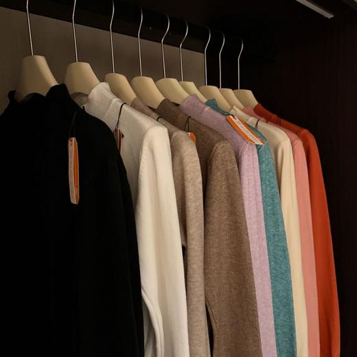 毛衫清仓团来了！9色可选  跟羊毛一样的手感！更胜过羊毛 【LP中领针织打底衫】秒发货！跪式服务  柔软亲肤一点不扎！好穿好搭理  单穿内搭都可以！添加抗起球纤维  高弹不嘞不变形！闭眼留！速留 商品图6