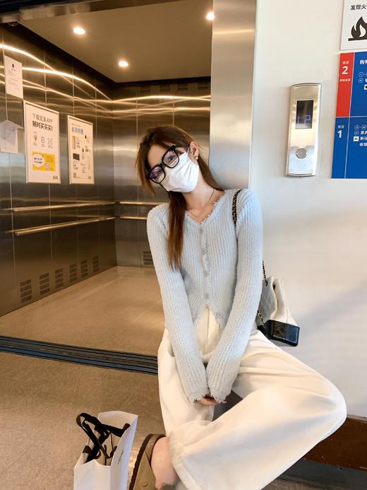 <曾小咸推荐>2色软糯V领针织开衫 商品图10