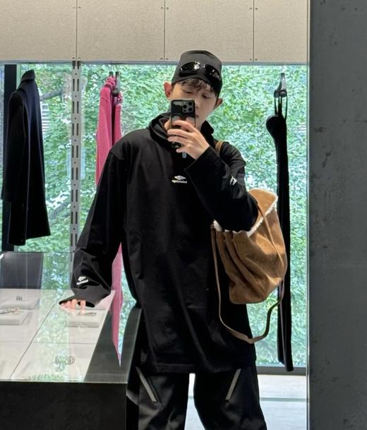 B家 白标刺绣连帽长袖（JN） 商品图2