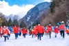 【川西滑雪独立冬令营】2025相约孟屯4天3晚滑雪营：专业滑雪教学~趣味娱雪-雪地摩托&雪地坦克~探寻羌寨冰雪世界、高山温泉、感受羌寨文化、品尝藏羌美食 商品缩略图8