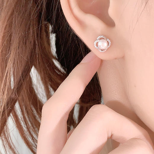 卡蒂罗/KADER 淡水珍珠 四叶心旋耳钉 幸运四叶草优雅大气轻奢小众耳饰 百搭不撞款养耳洞 女友送礼礼物 商品图3