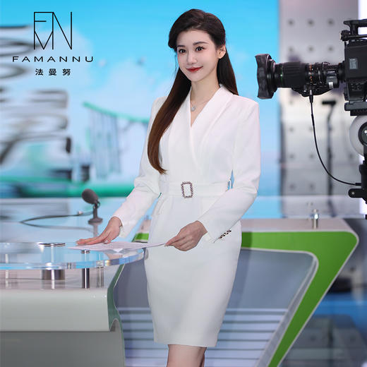 IWY/气质白色收腰显瘦西装连衣裙女上镜主持职业长裙美容院正装Q761 商品图2