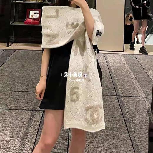 香奈儿五号羊绒围巾（CB） 商品图5