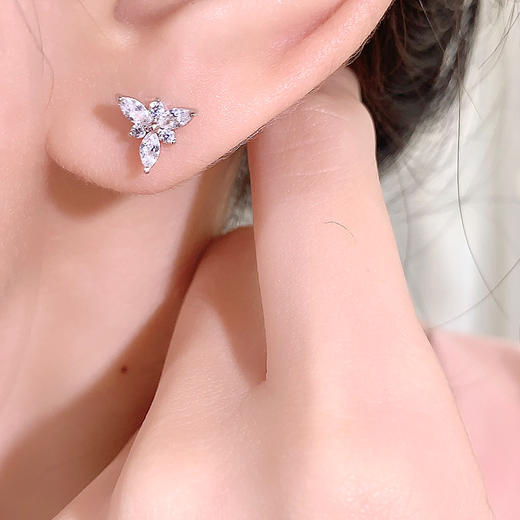 卡蒂罗/KADER 冰晶三叶草耳钉 幸运三叶草造型设计养耳洞耳饰 满镶宝石璀璨闪耀精致百搭配饰 925银 商品图3