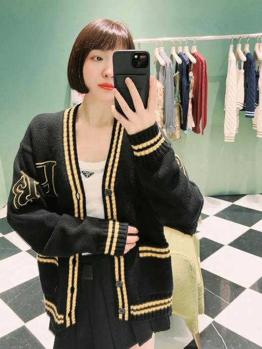 P家 黄边字母开衫（JN） 商品图1