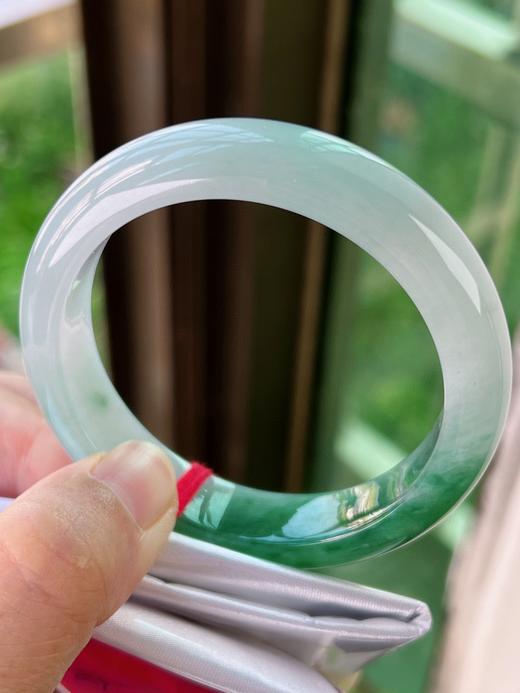 53正圈翡翠手镯 商品图3