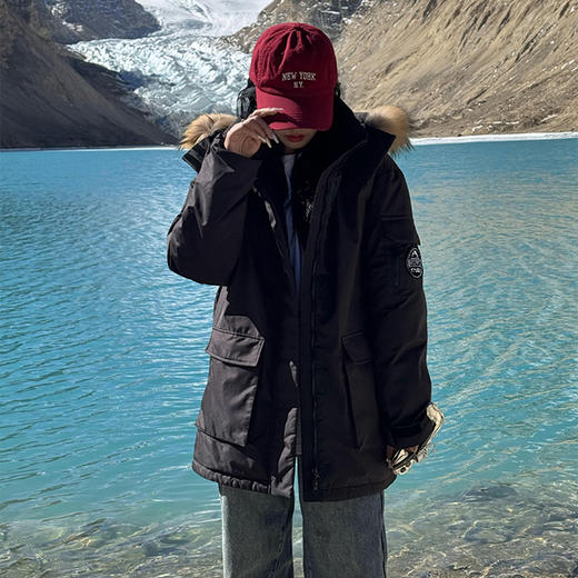 西遇黑色毛领加厚棉服女冬季新款工装连帽派克服加绒外套SS141395 商品图3