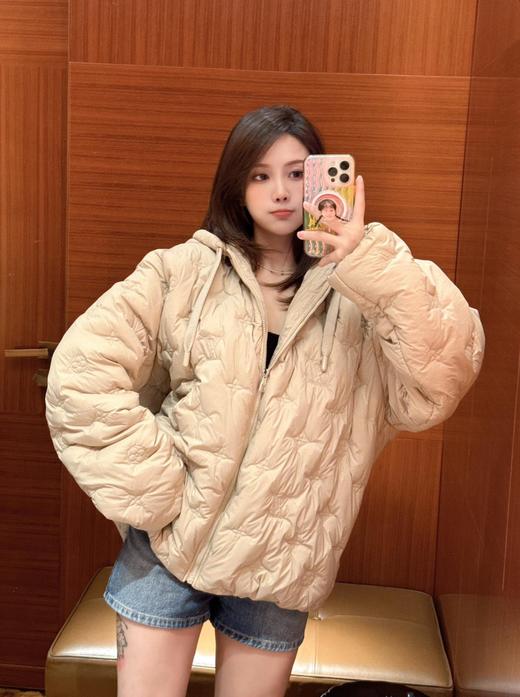 驴家 杏色满身绗绣花棉服外套（JN） 商品图1