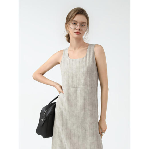 COCOBELLA设计感后开叉暗纹条纹连衣裙25春内搭背心裙FR3071 商品图1